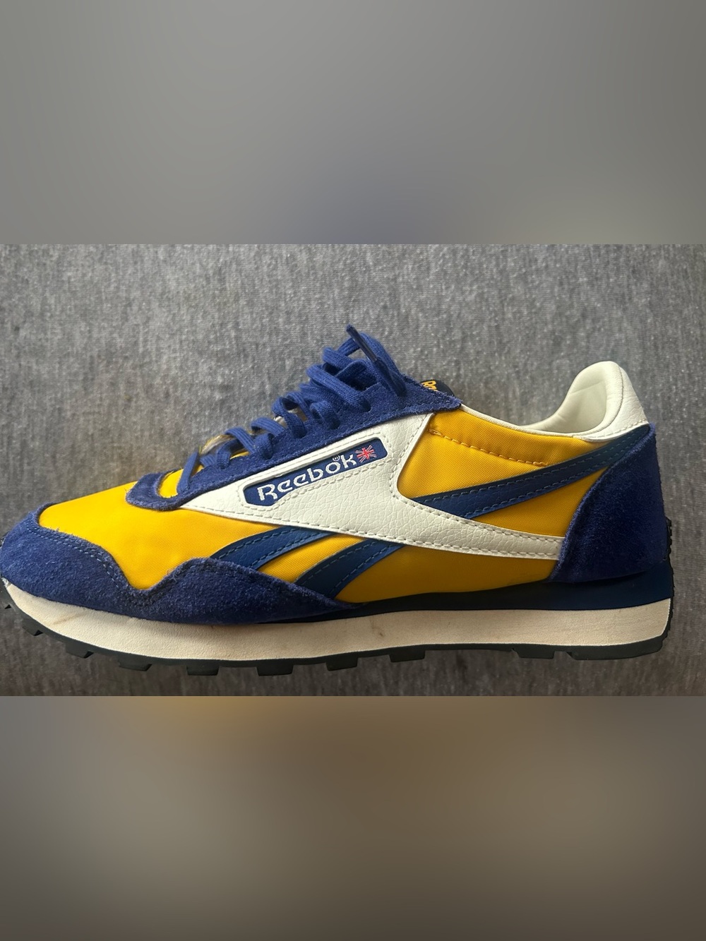 Unisex Reebok Aztec II